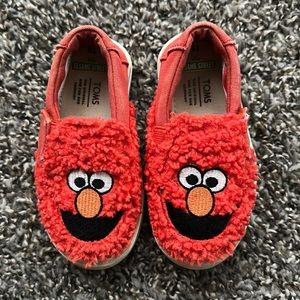 Elmo Toms